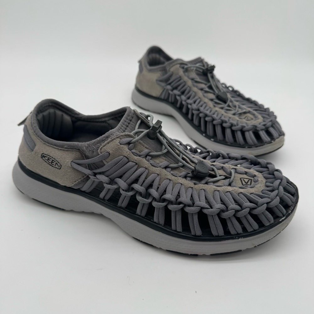 Keen UNEEK Gray Sneaker Sandal Size 10